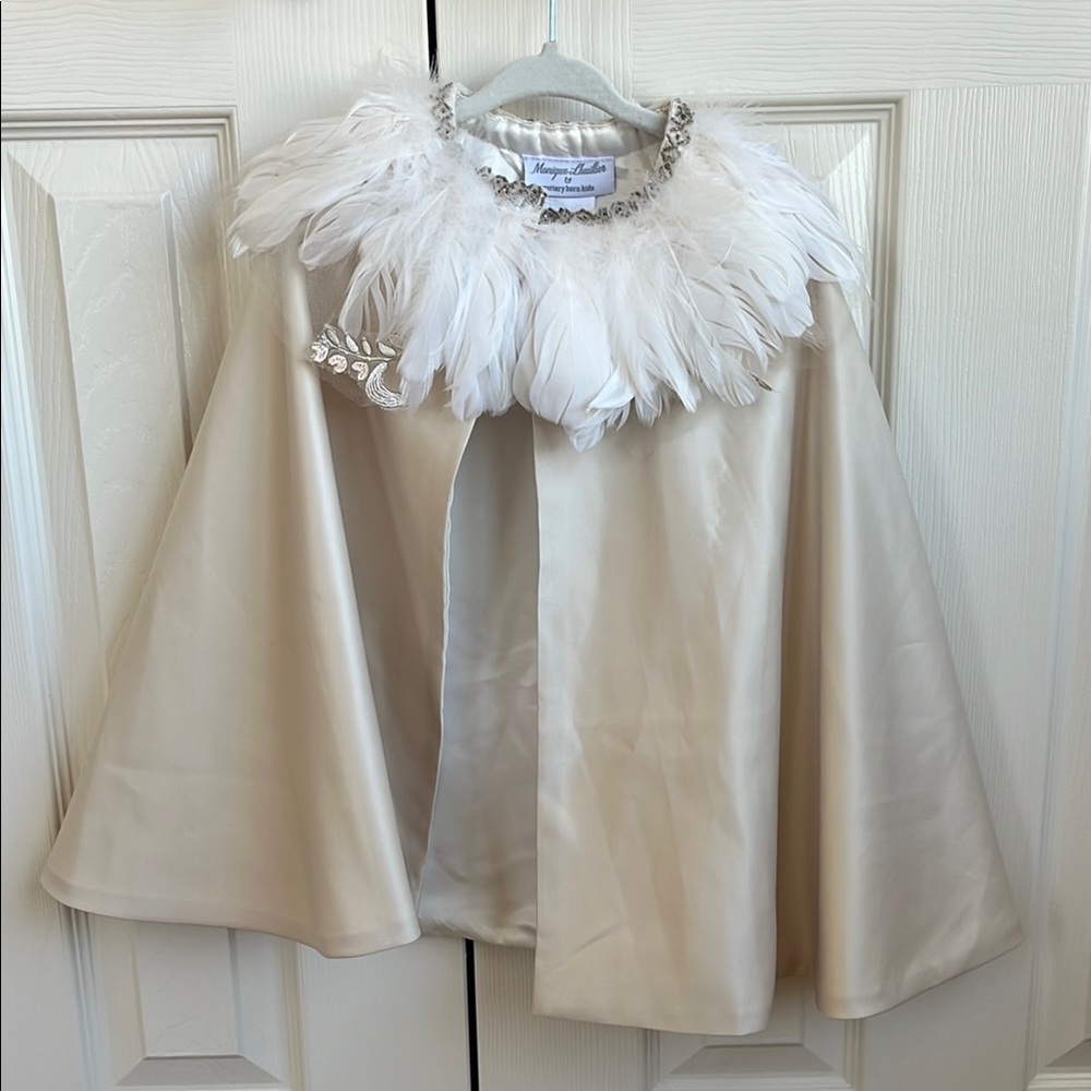 NWT Monique Lhuillier & Pottery Barn Kids Ivory Cape